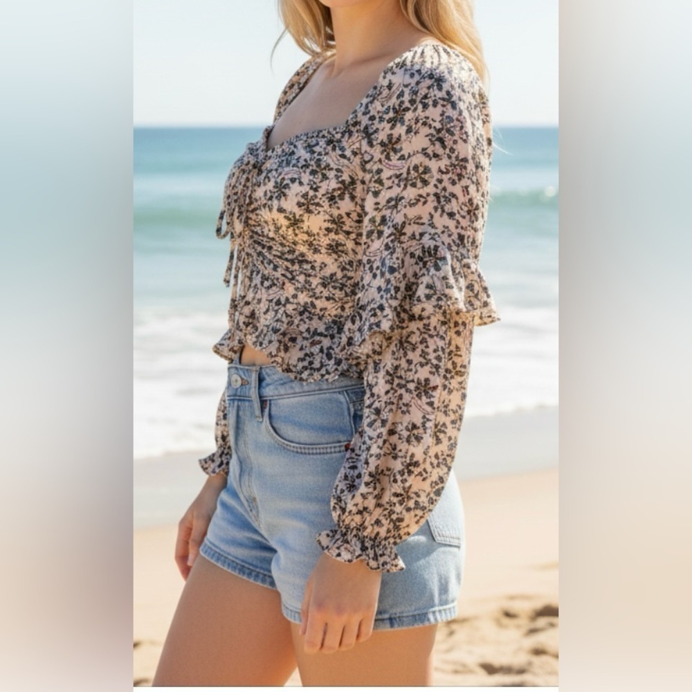 PATRONS OF PEACE Floral 🌻 Long Sleeve Top